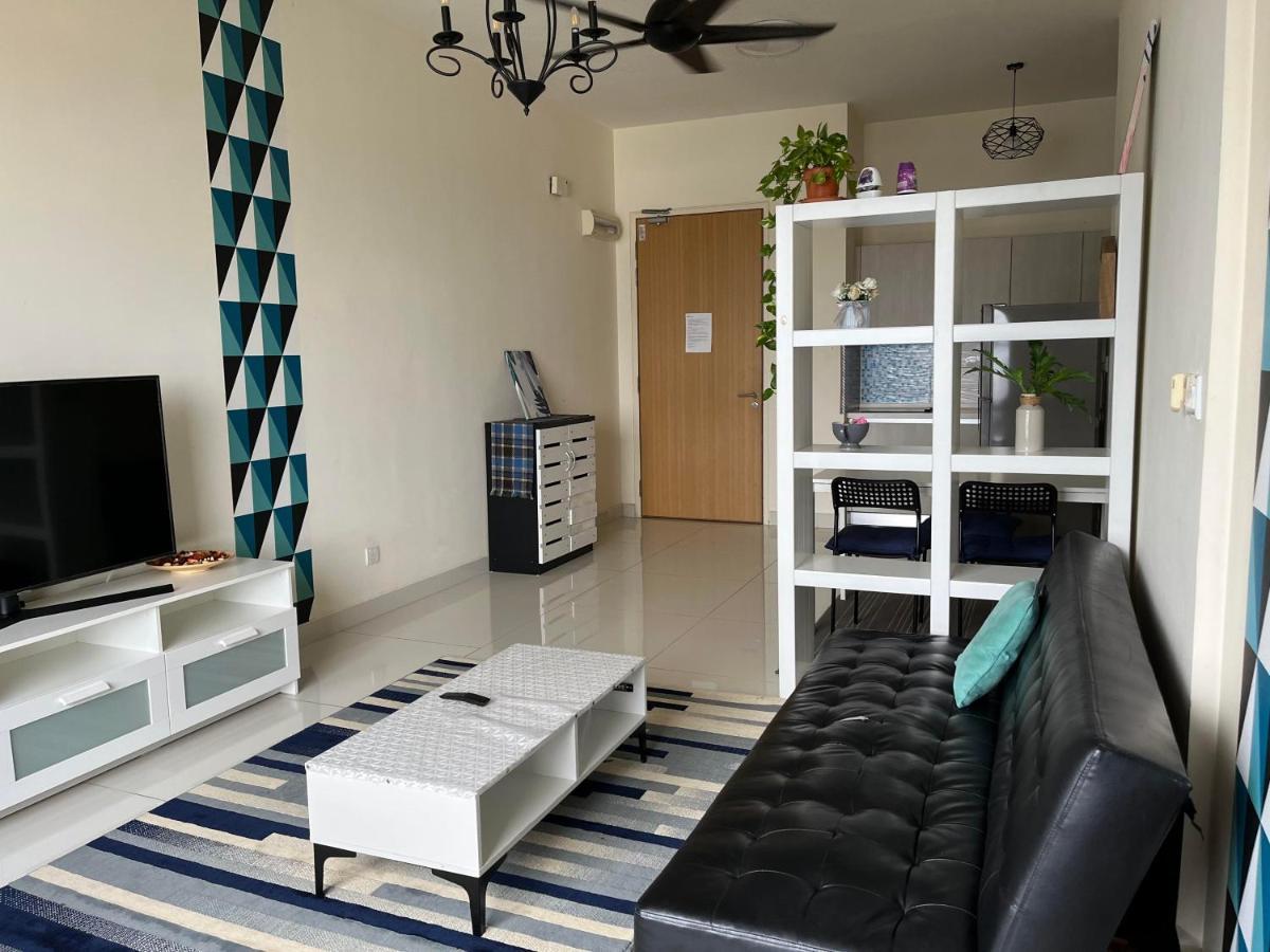 Casa Rv Homestay Mkh Boulevard Каджанг Экстерьер фото