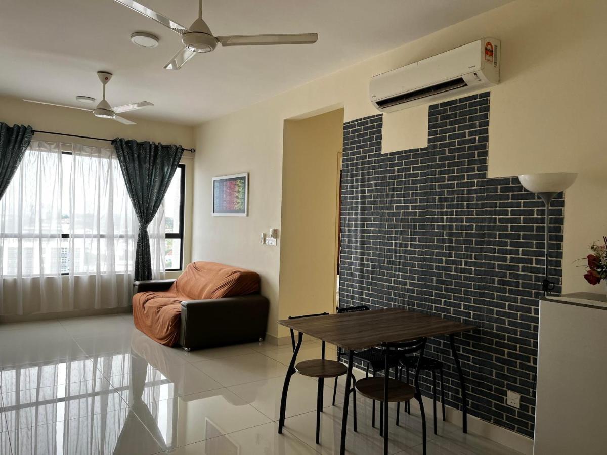 Casa Rv Homestay Mkh Boulevard Каджанг Экстерьер фото