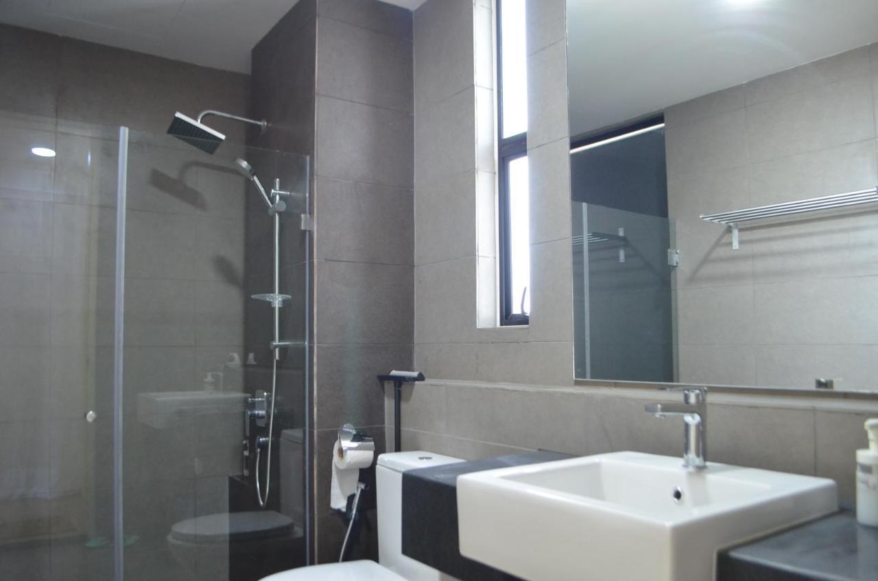 Casa Rv Homestay Mkh Boulevard Каджанг Экстерьер фото